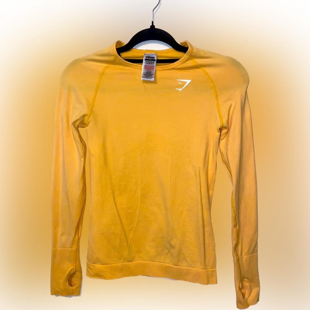 GYMSHARK stretchy long sleeve.